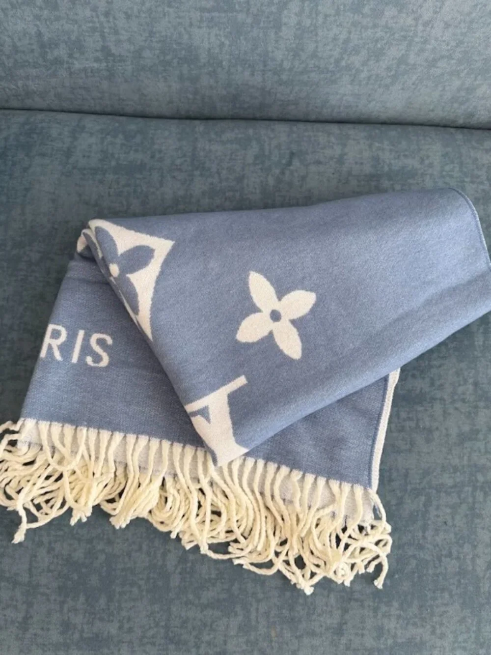 Luxury Blue Ivory 100% Cashmere Oversized Monogram Scarf Wrap Fringe 70 x 25